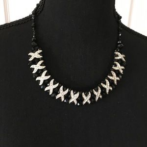 🌷Rhinestone and jet bead necklace